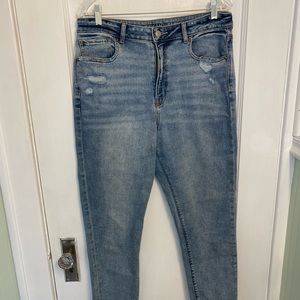 American Eagle Mom Jeans